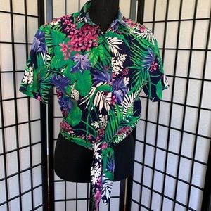 Byer California Tie-Front Floral Crop